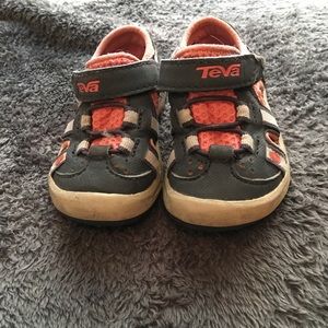 Toddler Teva shoes